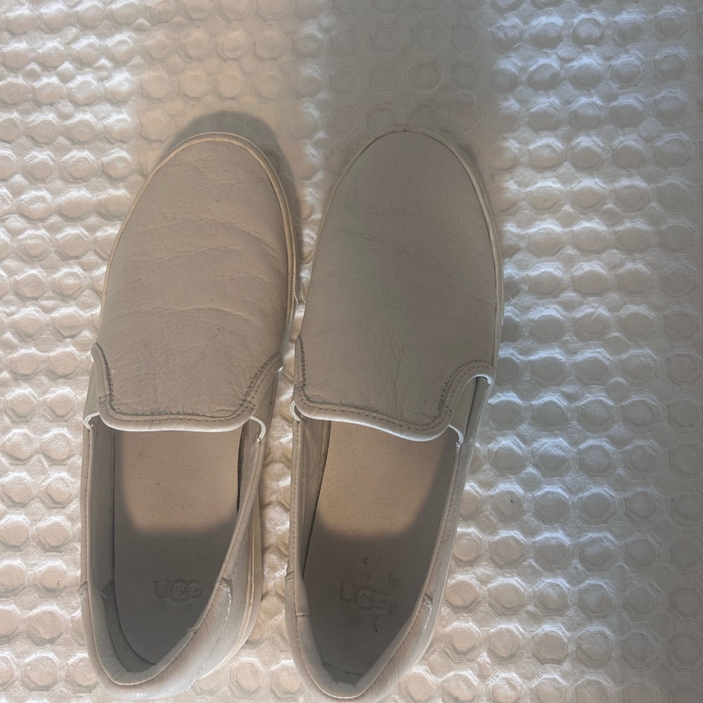 UGG Leather Cream pull-On Sneakers